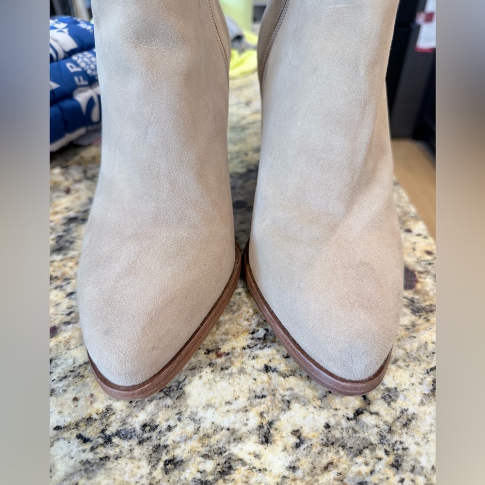 Vince Camuto VC-Parnela High Suede Knee High Boot Size 8.5 Color Tortilla - Picture 11 of 15